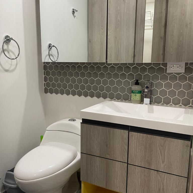 Apto luminoso y moderno en Chapinero Ideal para descansar o trabajar en Bogotá - Apartamento de 1 dormitorio - 19