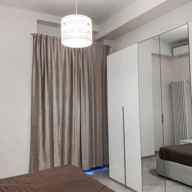 Via del Rondone 1-2 - Appartamento con 1 Camera da Letto - 28