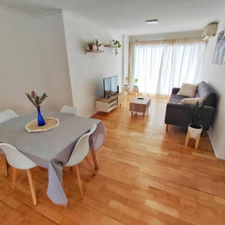 Departamento en Barrio Nueva Cba calle Independencia - Two-Bedroom Apartment - 1