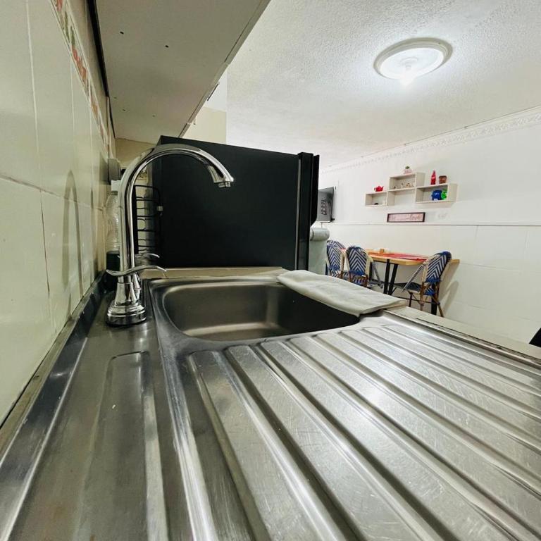 Aparta estudio buena ubicacion - One-Bedroom Apartment - 12