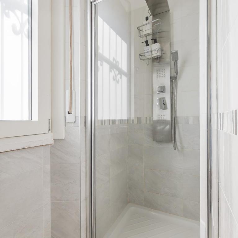 Modern&Elegant Double suite Flat - 15 min Duomo - Appartamento con 1 Camera da Letto - 16
