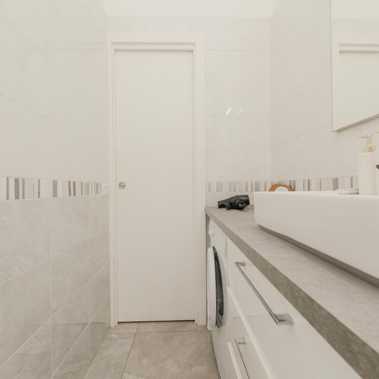 Modern&Elegant Double suite Flat - 15 min Duomo - Appartamento con 1 Camera da Letto - 15