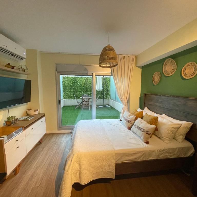 Luminoso monoambiente con patio en Punta Carretas - One-Bedroom Apartment - 6