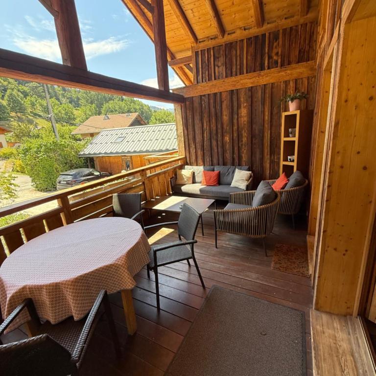 La grange d'en haut, appartement avec terrasse et jardin - Appartement 3 Chambres - 9