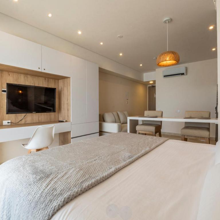 Seaside Serenity and Style - Studio Apartment - 19