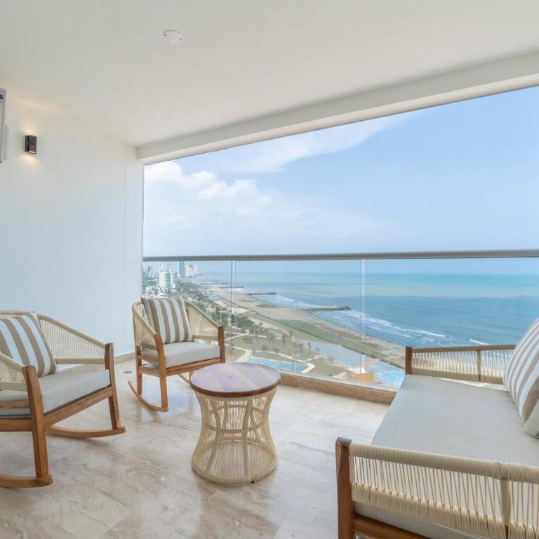 Seaside Serenity and Style - Studio Apartment - 2