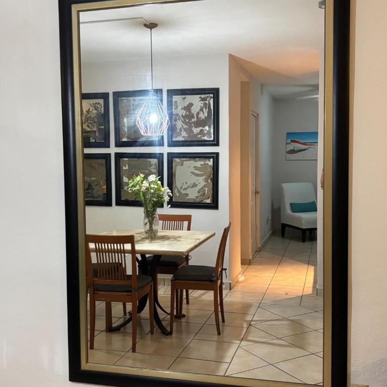 MAI Cozy Apartment 2BR AC and Parking Quiet Stay - Two-Bedroom Apartment - 7