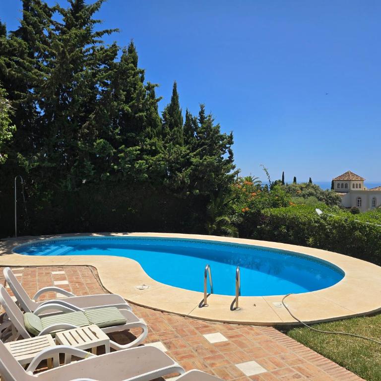 Sea view villa with pool, near beach in Calahonda, Marbella area - Villa de 3 dormitorios - 4
