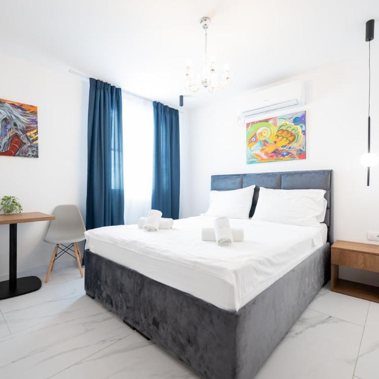 Kings Palace - Standardna Dvokrevetna Soba s Bračnim Krevetom - u Suterenu - 11