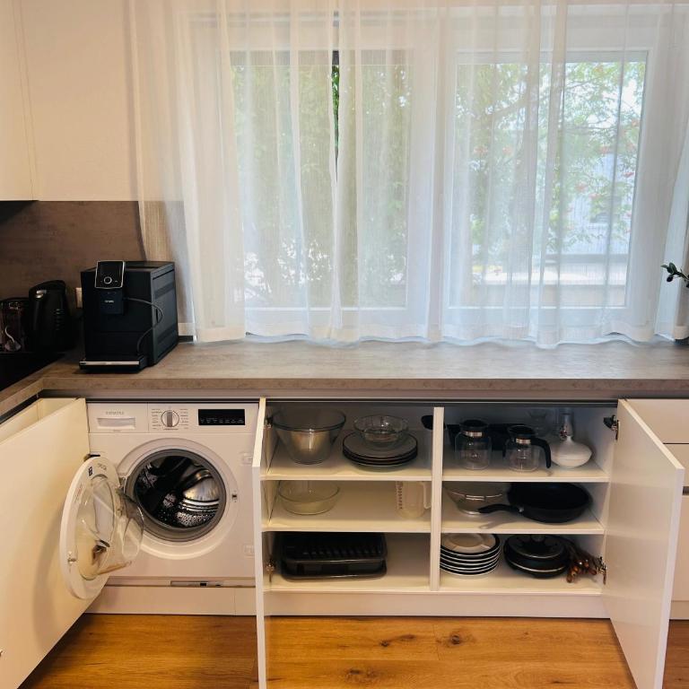 KJ Ferienwohnung bis 10P-Zentral-Garten-WIFI-Parken-Grill - Appartamento con 3 Camere da Letto - 18
