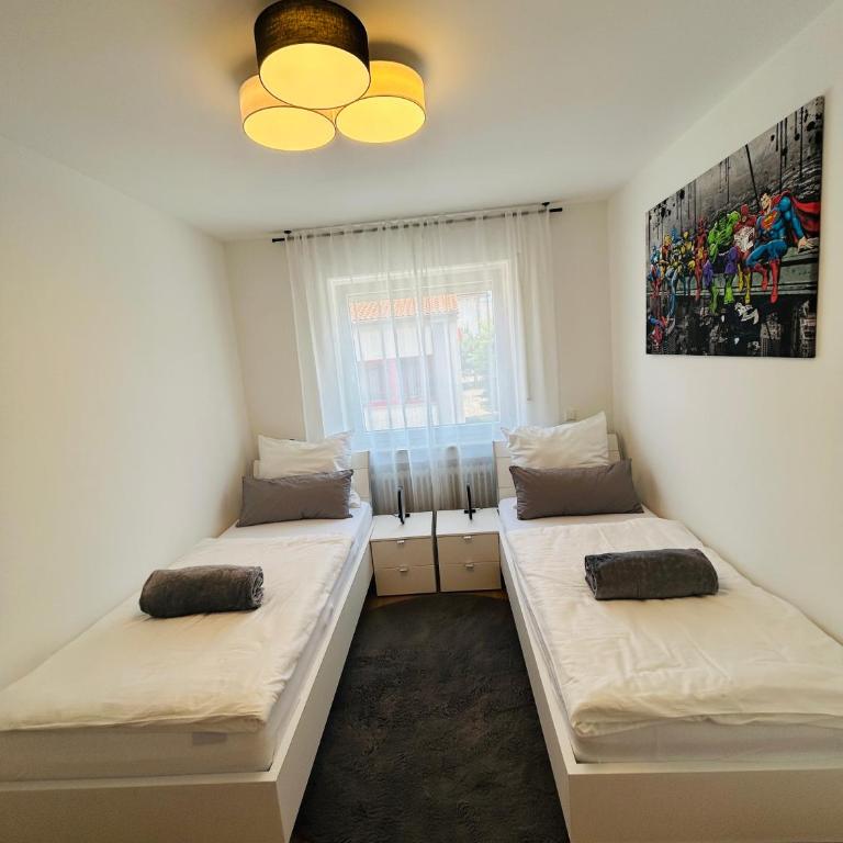 KJ Ferienwohnung bis 10P-Zentral-Garten-WIFI-Parken-Grill - Appartamento con 3 Camere da Letto - 43