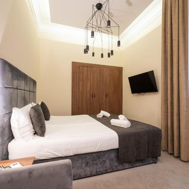 Kings Palace - Standardna Dvokrevetna Soba sa Bračnim Krevetom – Aneks - 2