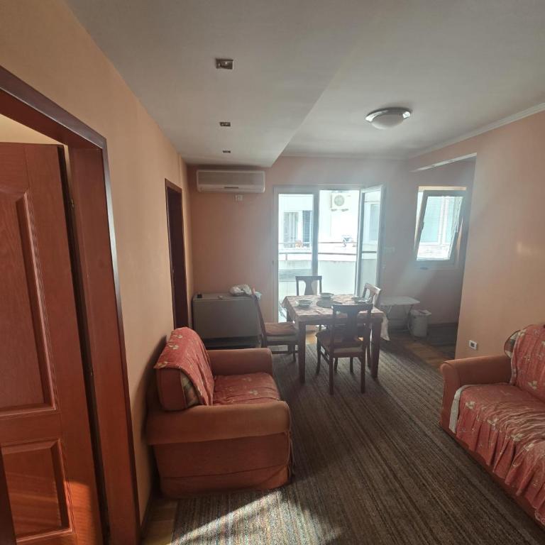 Apartman Orange Budva - Apartman sa 2 Spavaće Sobe - 1