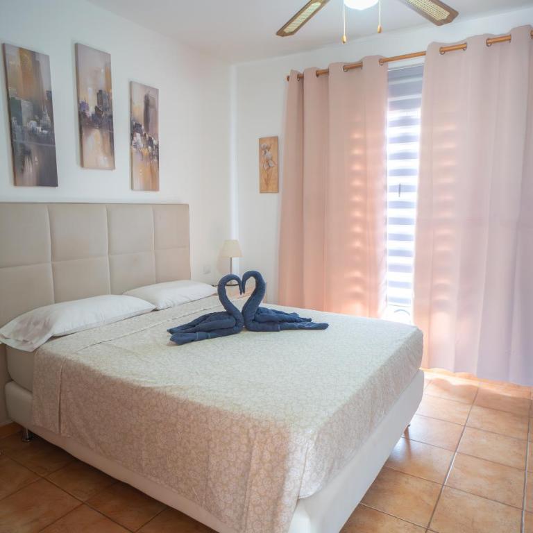 Bonita villa con piscina privada - Three-Bedroom House - 24