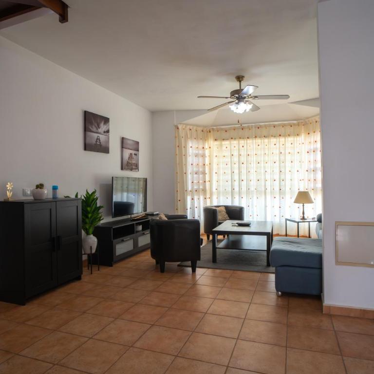 Bonita villa con piscina privada - Three-Bedroom House - 30