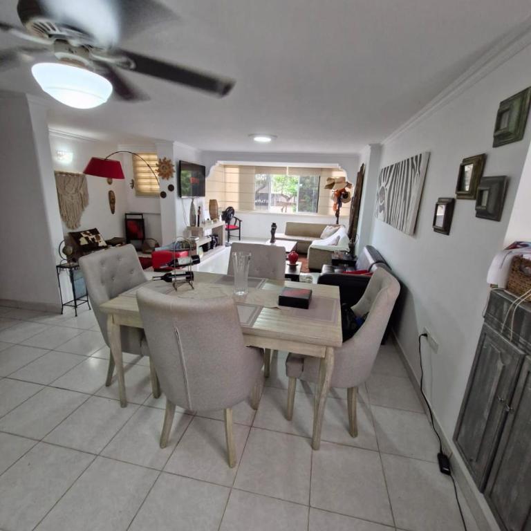 Calamari Familiar 3 Habitaciones - Three-Bedroom Apartment - 5