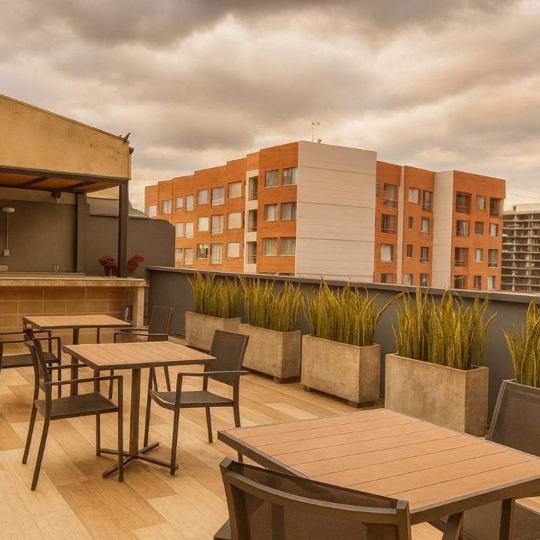 Apto luminoso y moderno en Chapinero Ideal para descansar o trabajar en Bogotá - Apartamento de 1 dormitorio - 50