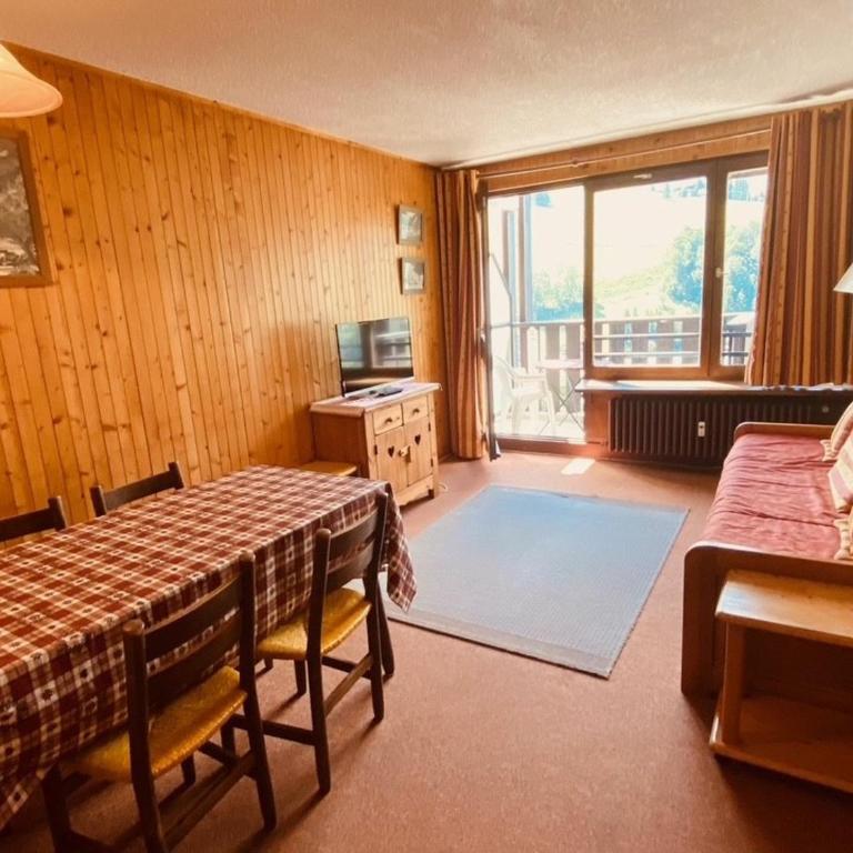 Appartement cosy 5 pers avec balcon, proche du centre aquatique et des pistes - La Clusaz - FR-1-459-104 - Apartamento (5 adultos) - 5