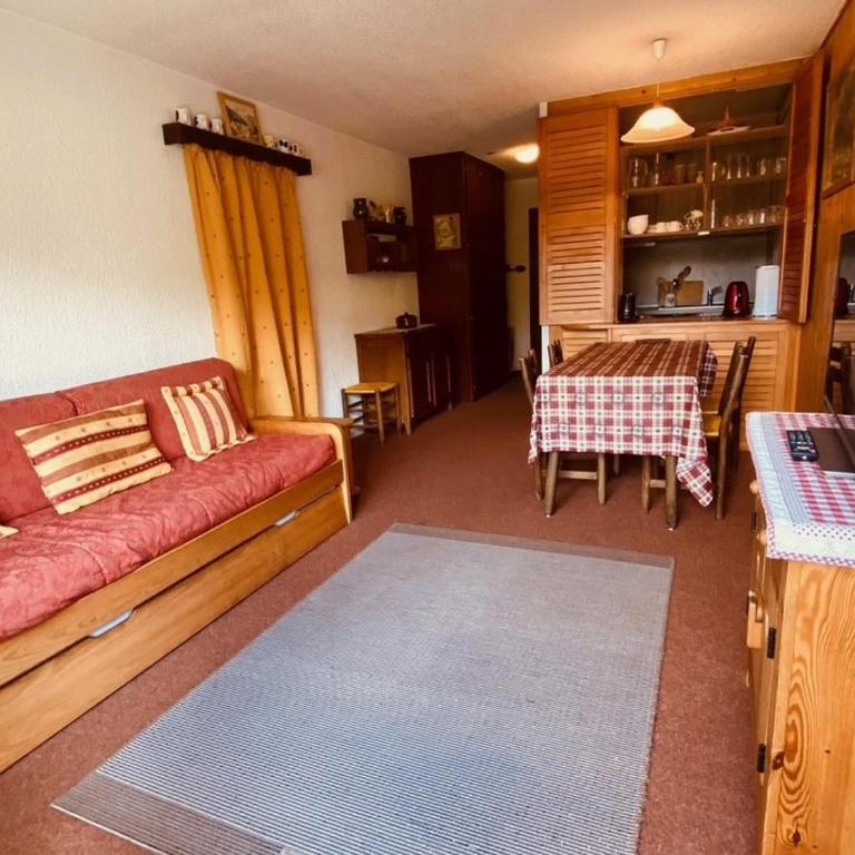 Appartement cosy 5 pers avec balcon, proche du centre aquatique et des pistes - La Clusaz - FR-1-459-104 - Apartamento (5 adultos) - 6
