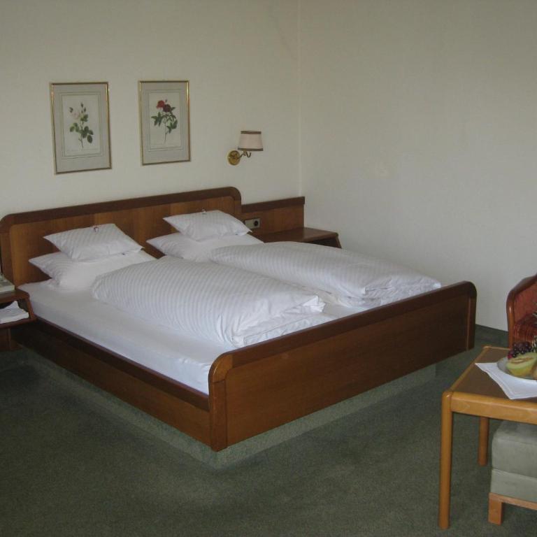 Kurhotel Roswitha - Doppelzimmer - 8