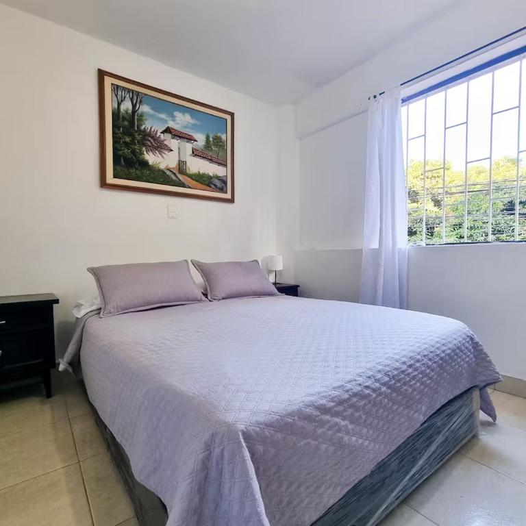 Casa grande en Medellín cerca al Estadio - Apartamento - 16