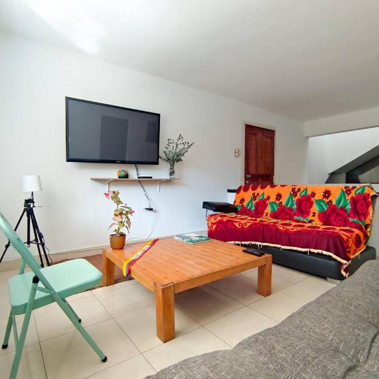 Casa grande en Medellín cerca al Estadio - Apartamento - 2