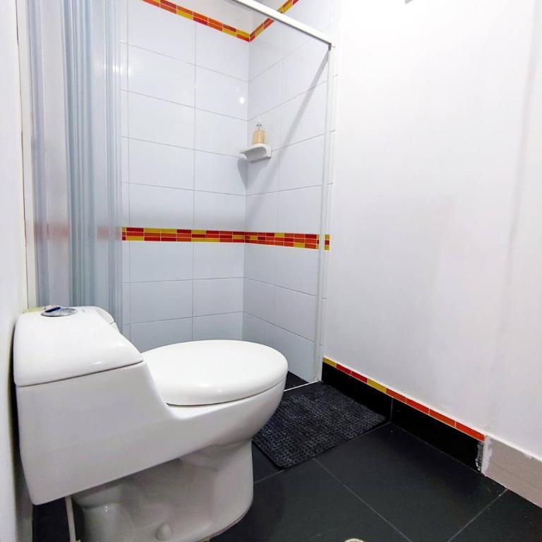 Casa grande en Medellín cerca al Estadio - Apartamento - 32