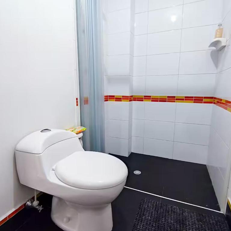 Casa grande en Medellín cerca al Estadio - Apartamento - 55