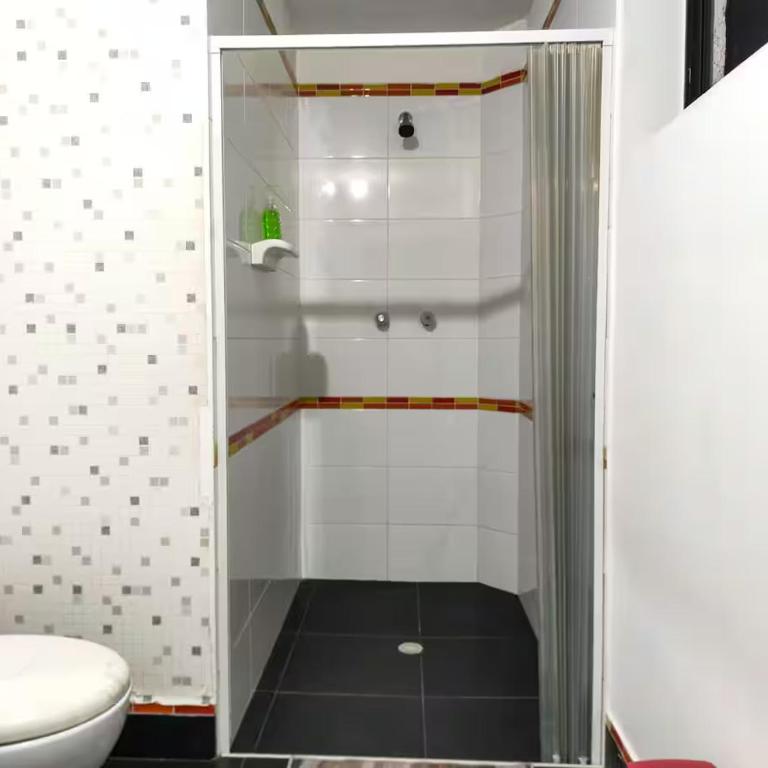 Casa grande en Medellín cerca al Estadio - Apartamento - 54