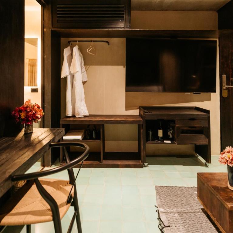 Becino - Junior Suite with Sofa Bed - 12