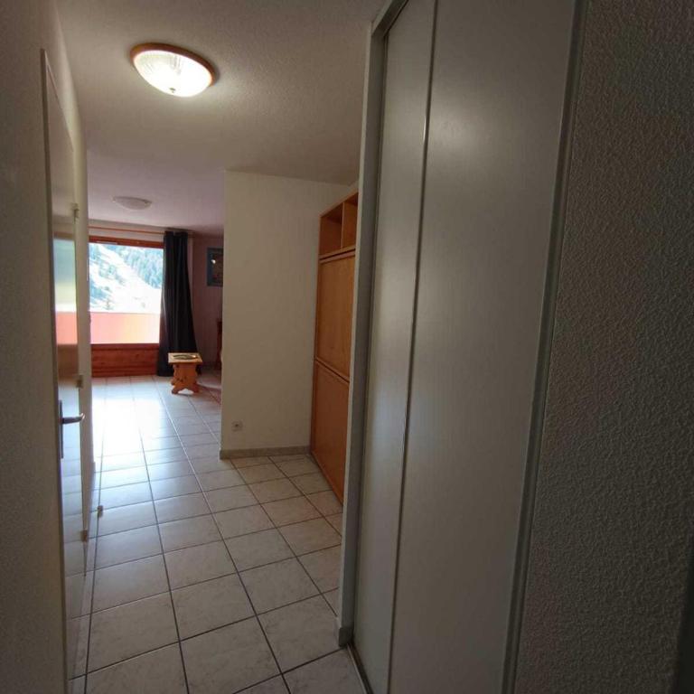 Appartement pour 6 à Montgenèvre avec Parking et Animaux admis - FR-1-445-225 - Appartamento - 12