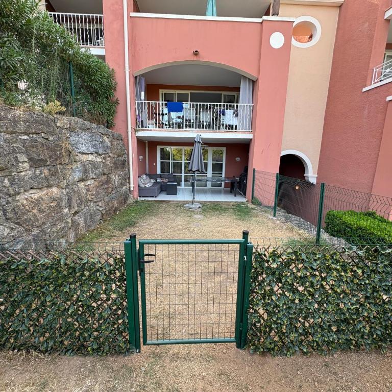Le Cocon du Hameau rdj cloturé Cap Esterel - Apartamento de 1 dormitorio - 1