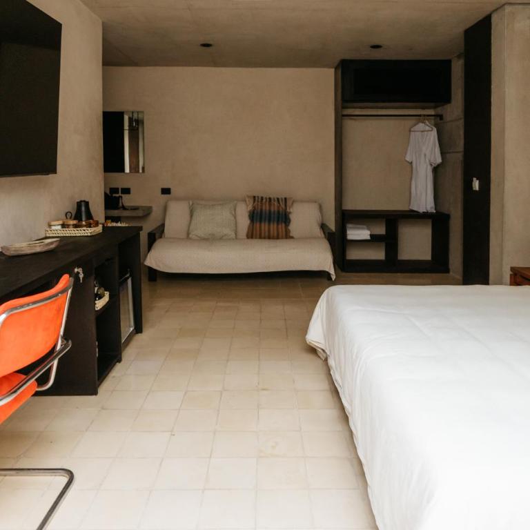 Becino - King Suite - 3