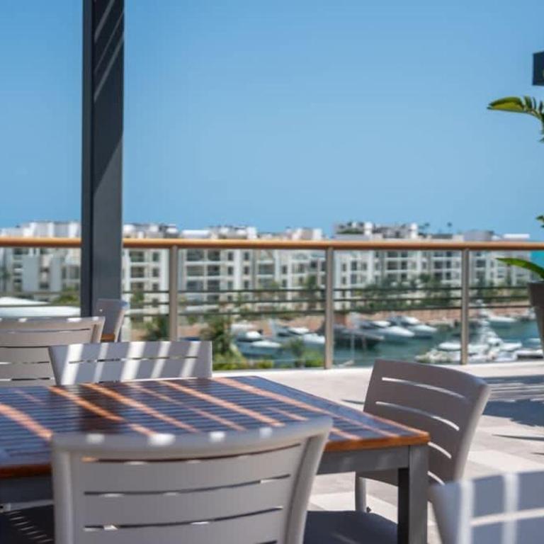 2BR Beachfront Exclusive Condo w/ Top Features - Apartment - 12