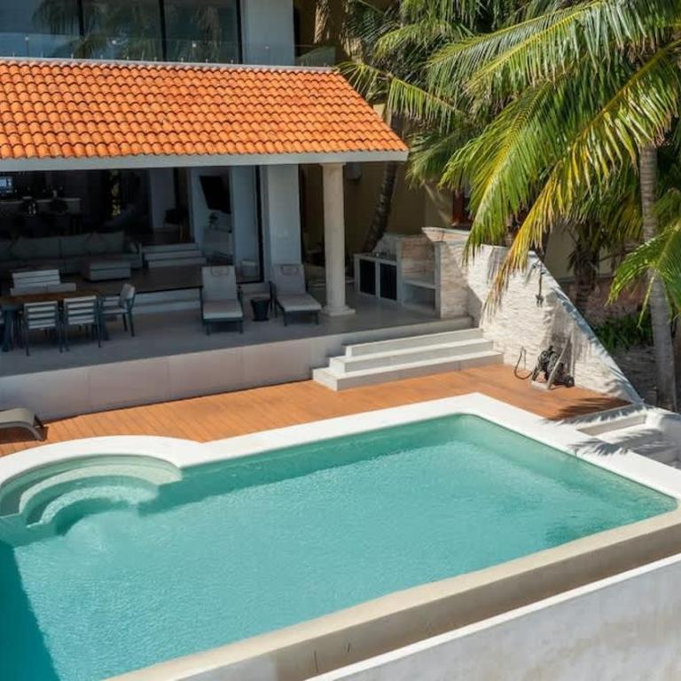 6BR Modern Oceanfront Villa w/ Infinity Pool - Vacation Home - 10