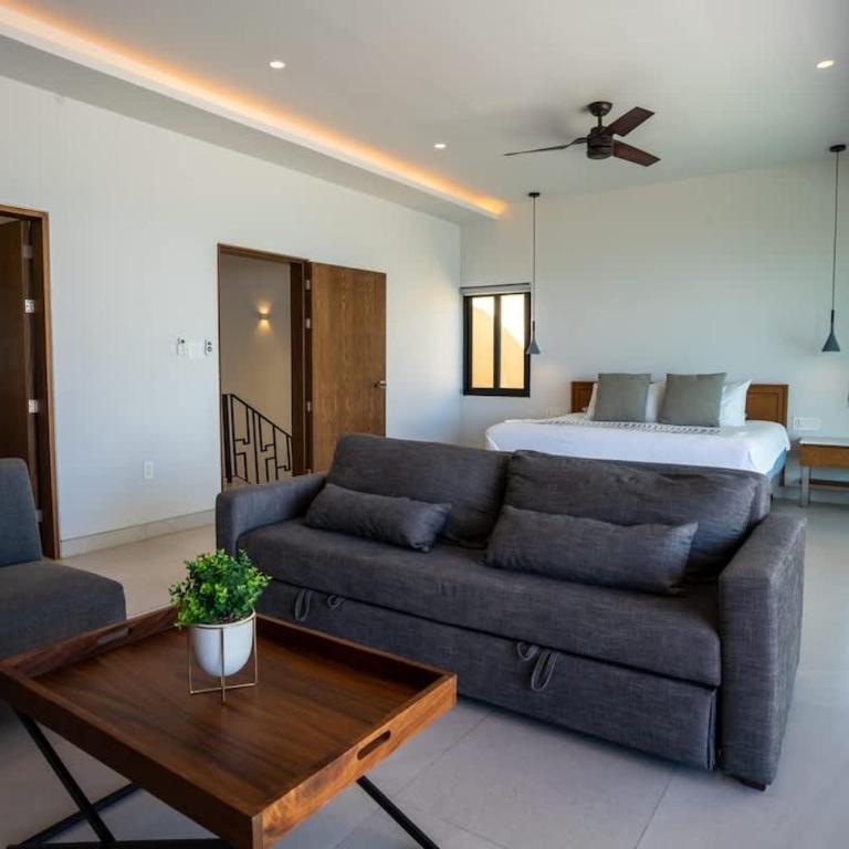 6BR Modern Oceanfront Villa w/ Infinity Pool - Vacation Home - 40