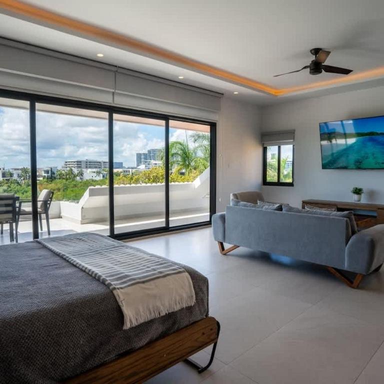 6BR Modern Oceanfront Villa w/ Infinity Pool - Vacation Home - 52