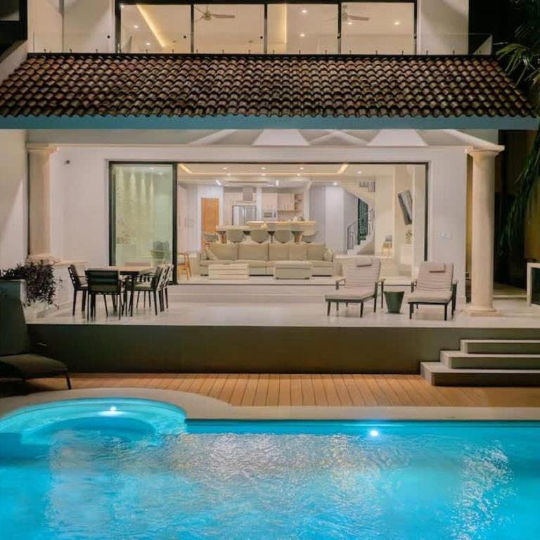 6BR Modern Oceanfront Villa w/ Infinity Pool - Vacation Home - 64
