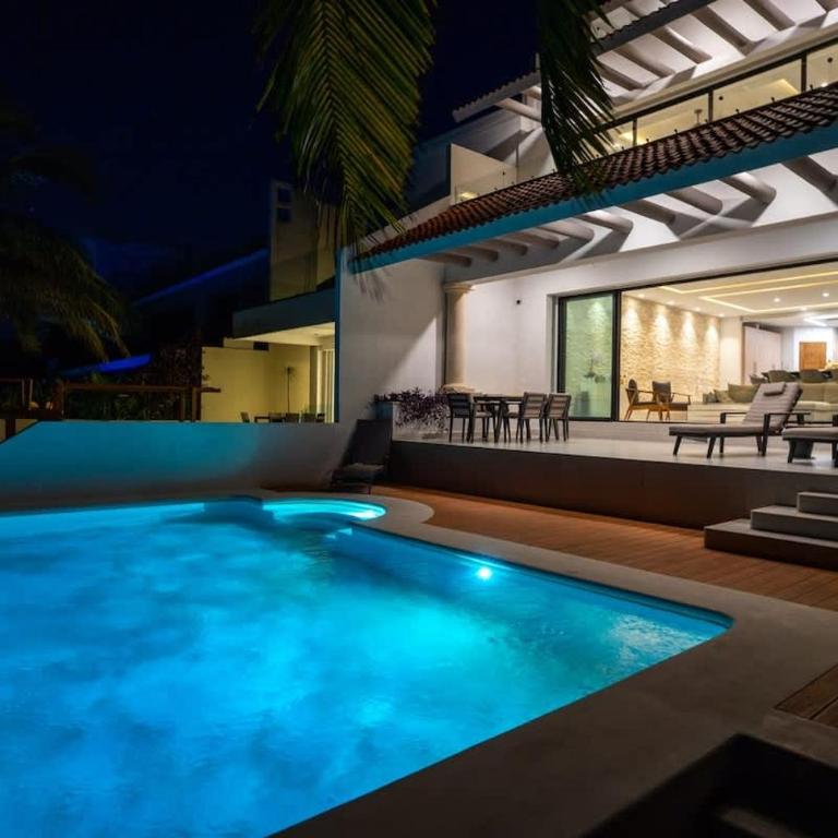 6BR Modern Oceanfront Villa w/ Infinity Pool - Vacation Home - 69