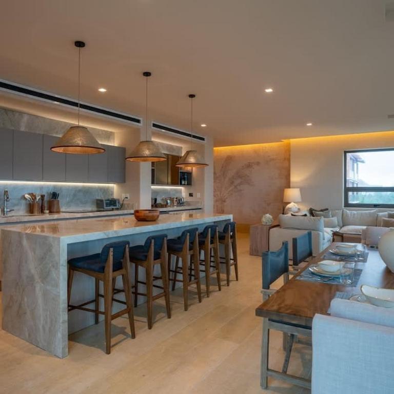 Luxury Beachfront 4BR Apartment in Isla Mujeres - Apartment - 2