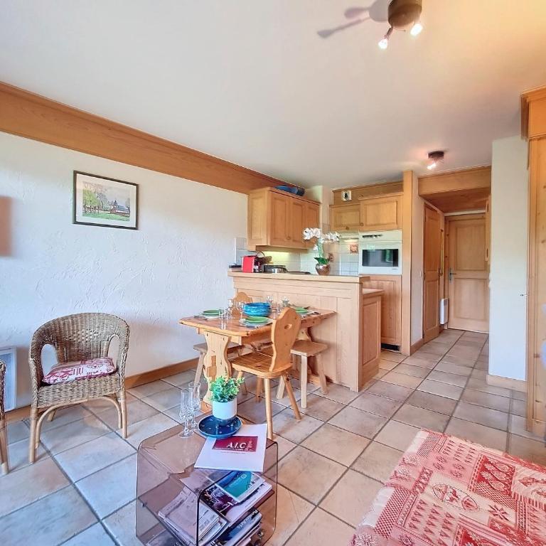 Appartement 2 chambres avec jardin au pied du Mont Blanc - FR-1-560-144 - Appartement - 10
