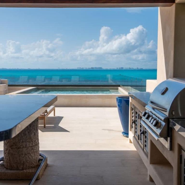 5BR Luxury Beachfront Penthouse w/ Private Pool - Apartment - 8