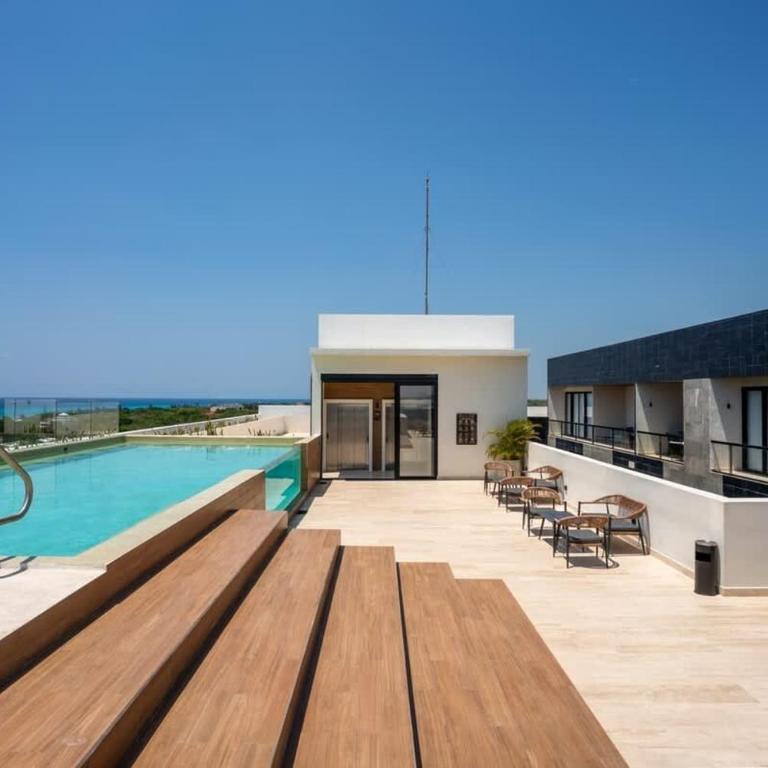 2BR Condo w/ Rooftop Oceanview & Centric Location - Apartment - 28