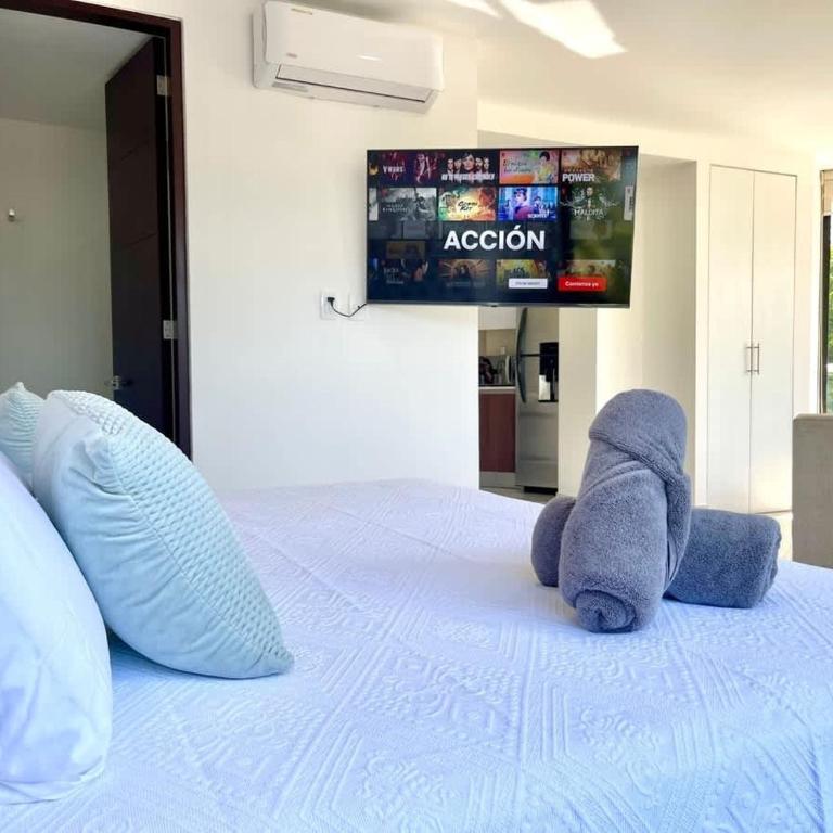 Beautiful Loft with Unique Rooftop & Location! - Apartamento - 9