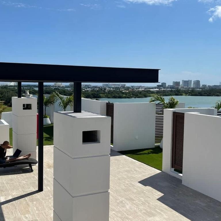 Beautiful Loft with Unique Rooftop & Location! - Apartamento - 34