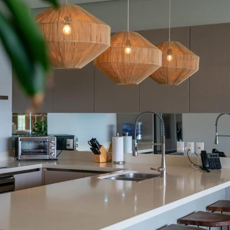 3BR Luxury Condo w/ Private Rooftop Pool & Gym - Apartment - 19