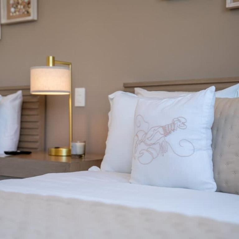3BR Luxury Condo w/ Private Rooftop Pool & Gym - Apartment - 44