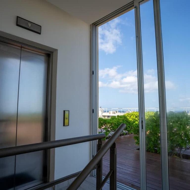 3BR Luxury Condo w/ Private Rooftop Pool & Gym - Apartment - 62