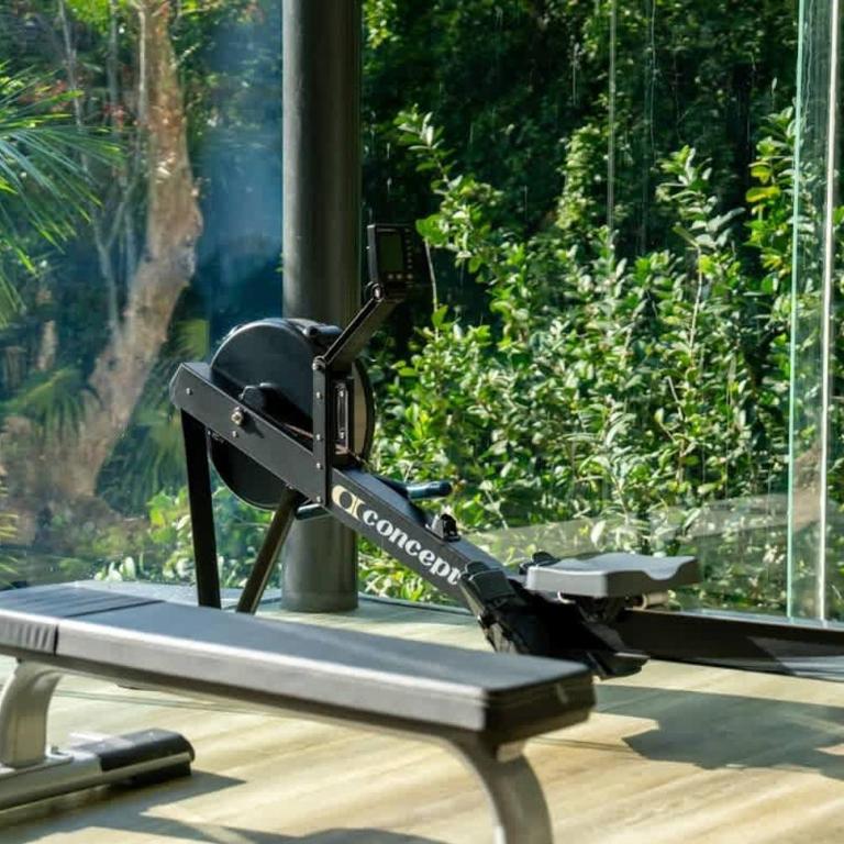 3BR Luxury Condo w/ Private Rooftop Pool & Gym - Apartment - 77