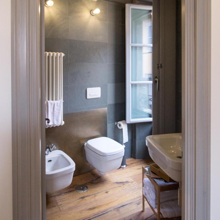 TAG Guest House - Camera Matrimoniale/Doppia con Letti Singoli con Bagno Privato - 3
